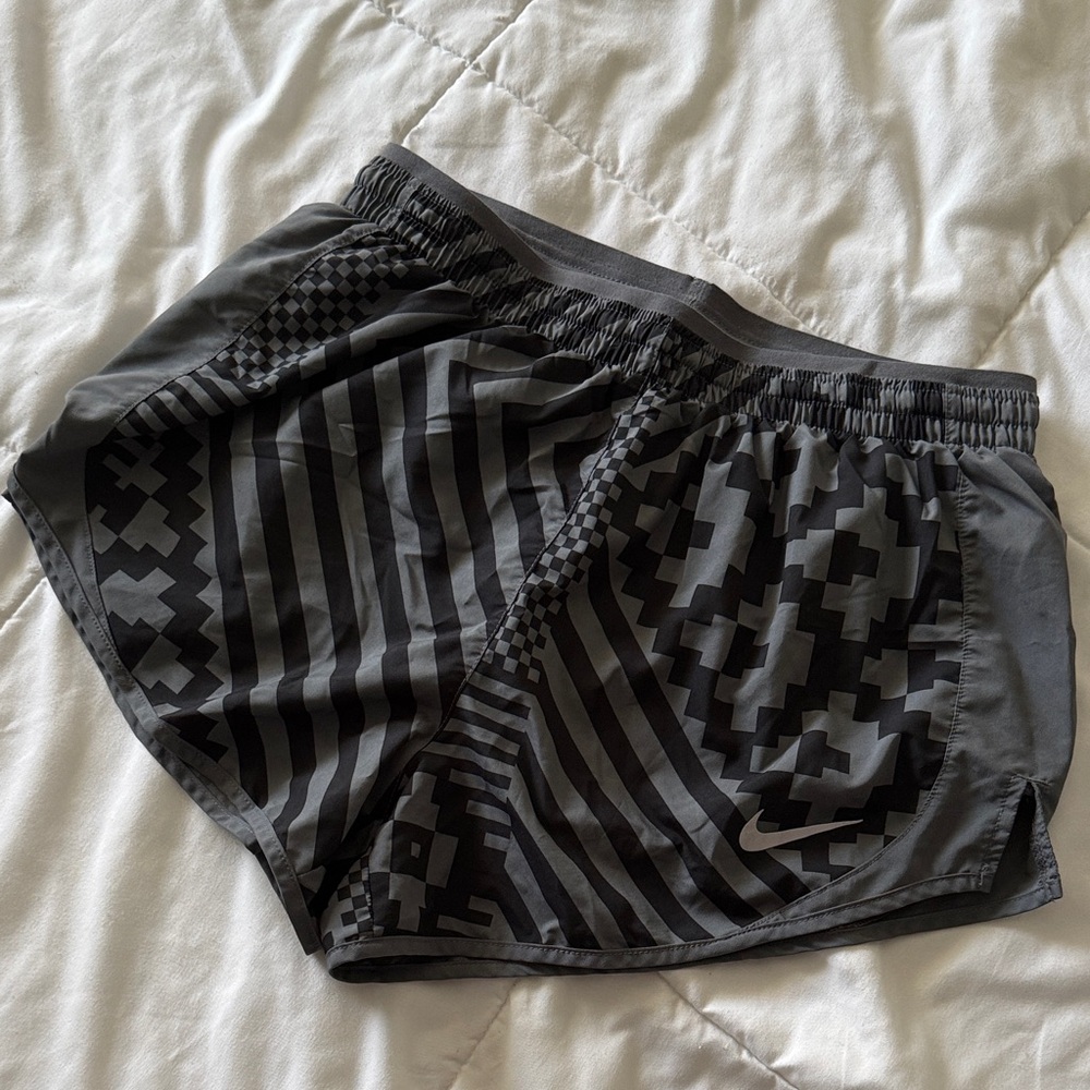 Nike Gray Geometric Print Shorts
